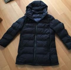 ユニクロ UNIQLO シームレス ダウン コート 黒色 ブラック Lサイズのサムネイル