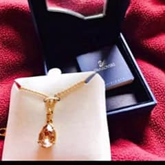 格安SWAROVSKI Lime ペンダント♡のサムネイル