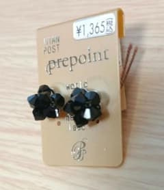 prepoint ブラック フラワー ピアス チタンポストのサムネイル