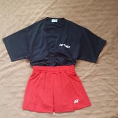 ヨネックス　ショートパンツ　赤色　Sサイズのサムネイル