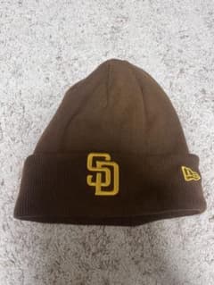 NEW ERA ニット帽のサムネイル