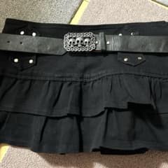 黒のプリーツスカート ベルト付きのサムネイル