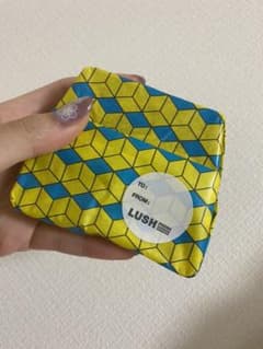 LUSH 新品未使用　ソープ　サンドストーンのサムネイル