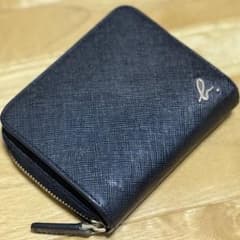 美品】アニエスベー 二つ折り財布 レザー ラウンジファスナー ブラック