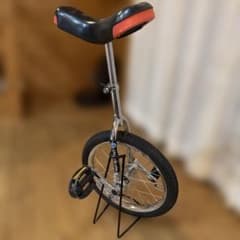 Unicycle.com 一輪車 小型 黒と赤サドル - メルカリ
