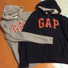 GAPパーカ二枚セットのサムネイル