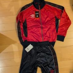 新品 サイズL アンブロumbro 赤 ジャージセット - メルカリ