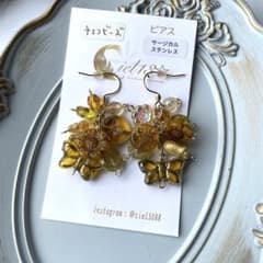 はちみつみたいなチェコビーズピアス・イヤリングのサムネイル
