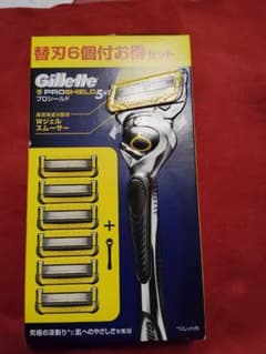 Gillette PROSHIELD 5+1 本体 替刃6個付のサムネイル