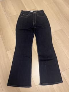 AZUL by moussy フレアデニムのサムネイル