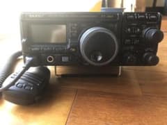YAESU FT-897 10W アマチュア無線機のサムネイル
