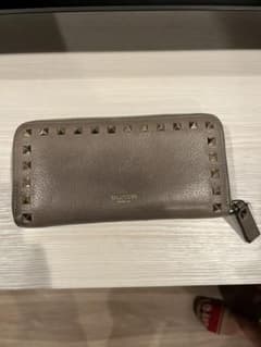 長財布　VALENTINO レア財布のサムネイル