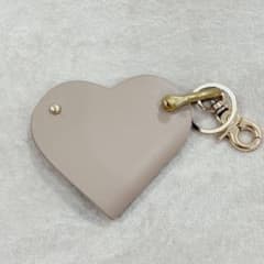 美品　HASHIBAMI ハート型キーケース ローズグレー ハシバミのサムネイル