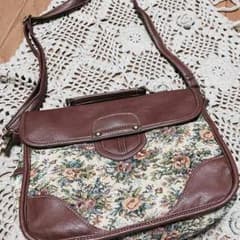 【on the couch】レトロ花柄＊ショルダーバッグのサムネイル