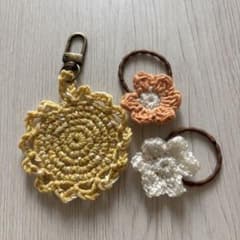 ハンドメイド かぎ針編み チャーム ヘアゴム セットのサムネイル