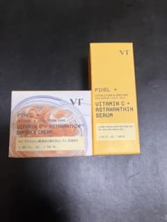 【新品未開封】VT　ビタミンCアスタキサンチンカプセルクリーム＆セラムセットのサムネイル