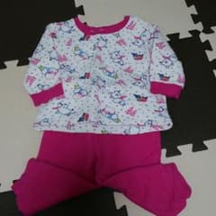 UNIQLO　80上下セットのサムネイル