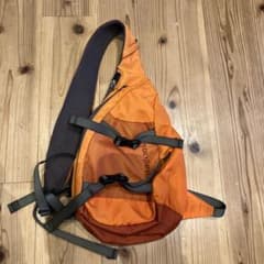 (古着)　Patagonia ショルダーバッグ オレンジのサムネイル