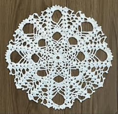 ※値下げしました※【17】ハンドメイド かぎ針編みのドイリーのサムネイル