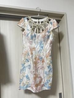 an キャバドレスのサムネイル