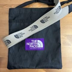 THE NORTH FACE ショルダーバッグのサムネイル