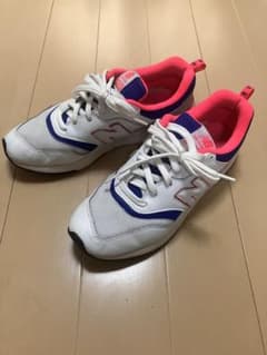 New Balance 997H スニーカー ホワイト ピンクのサムネイル