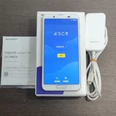 極美品シャープ AQUOS SENSE３lite SH-RM12シルバーホワイトのサムネイル