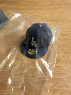 ガチャ　ドジャース　NEW ERA（ニューエラ）　ミニチュア　フィギュアのサムネイル