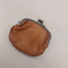 本革　がま口　小銭入れのサムネイル