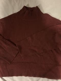 H&M DIVIDED ボルドー ハイネック ニットのサムネイル