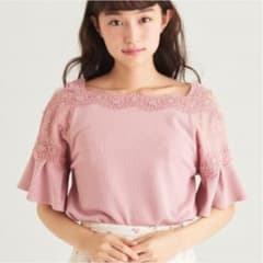 ピンクフリルトップス❤︎のサムネイル