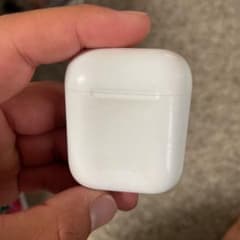 AirPods 第二世代充電ケース Apple国内純正品のサムネイル