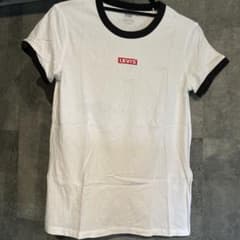 リーバイス　Tシャツのサムネイル