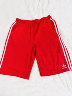 アディダス　ファイヤーバード　adidas originals ハーフパンツ　赤のサムネイル