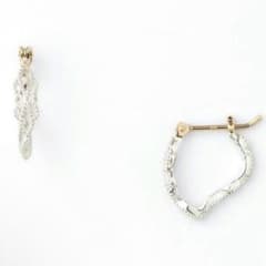 agete WEB限定 K10×SV コンビ 花びら ピアス｜定価26,400円 agete WEB限定 K10×SV コンビ 花びら ピアス｜定価26,400円 - メルカリ