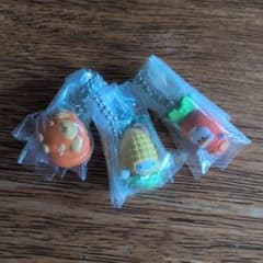 サンリオ 野菜シリーズ ミニキーホルダー 3種セットのサムネイル
