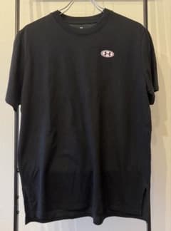 ち*む様 UNDER ARMOUR T-シャツUAリストのサムネイル