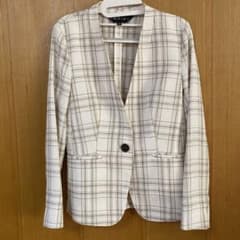 INDIVI インディヴィ　ノーカラージャケット　チェック柄　春夏秋　新品同様のサムネイル