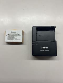 Canon バッテリーパック LP-E8 充電器セット　未使用品のサムネイル