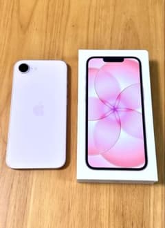 iPhone17e 本体　ほぼ新品　ケース付きsimフリーのサムネイル