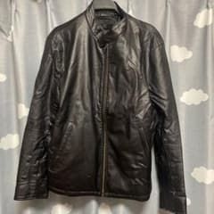 UNIQLO ブラックレザージャケットのサムネイル