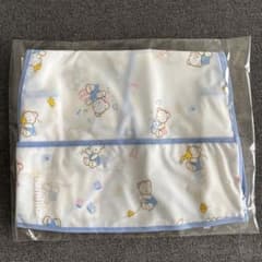 【新品】familiar✳︎お食事エプロン　ノースリーブのサムネイル