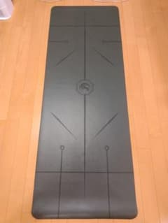 ほぼ Liforme ほぼ 新品 ヨガマット Liformeと比較写真アリ ヨガ ほぼ Liforme ほぼ 新品 ヨガマット Liformeと比較写真アリ ヨガ