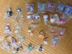サンリオ カプセルトイ ミニチュアチャーム まとめ売りのサムネイル