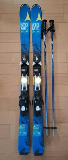 ATOMIC ジュニア スキー板 130センチ ストック付 ブーツ別出品あり
