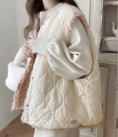 《RIRIYANO×クラシカルエルフコラボ》大人の格上げ。深めVネックベストのサムネイル
