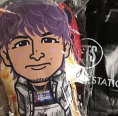 専用  与那嶺瑠唯 クッションのサムネイル