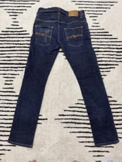 Nude Jeans Co. 濃紺カラーでサイズはウエスト31インチです。のサムネイル