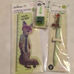 ズートピア ニック・ワイルド 文房具3点セット - メルカリ