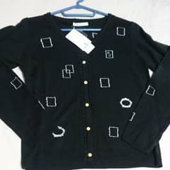 新品タグ付き アクシーズファム カーディガンのサムネイル